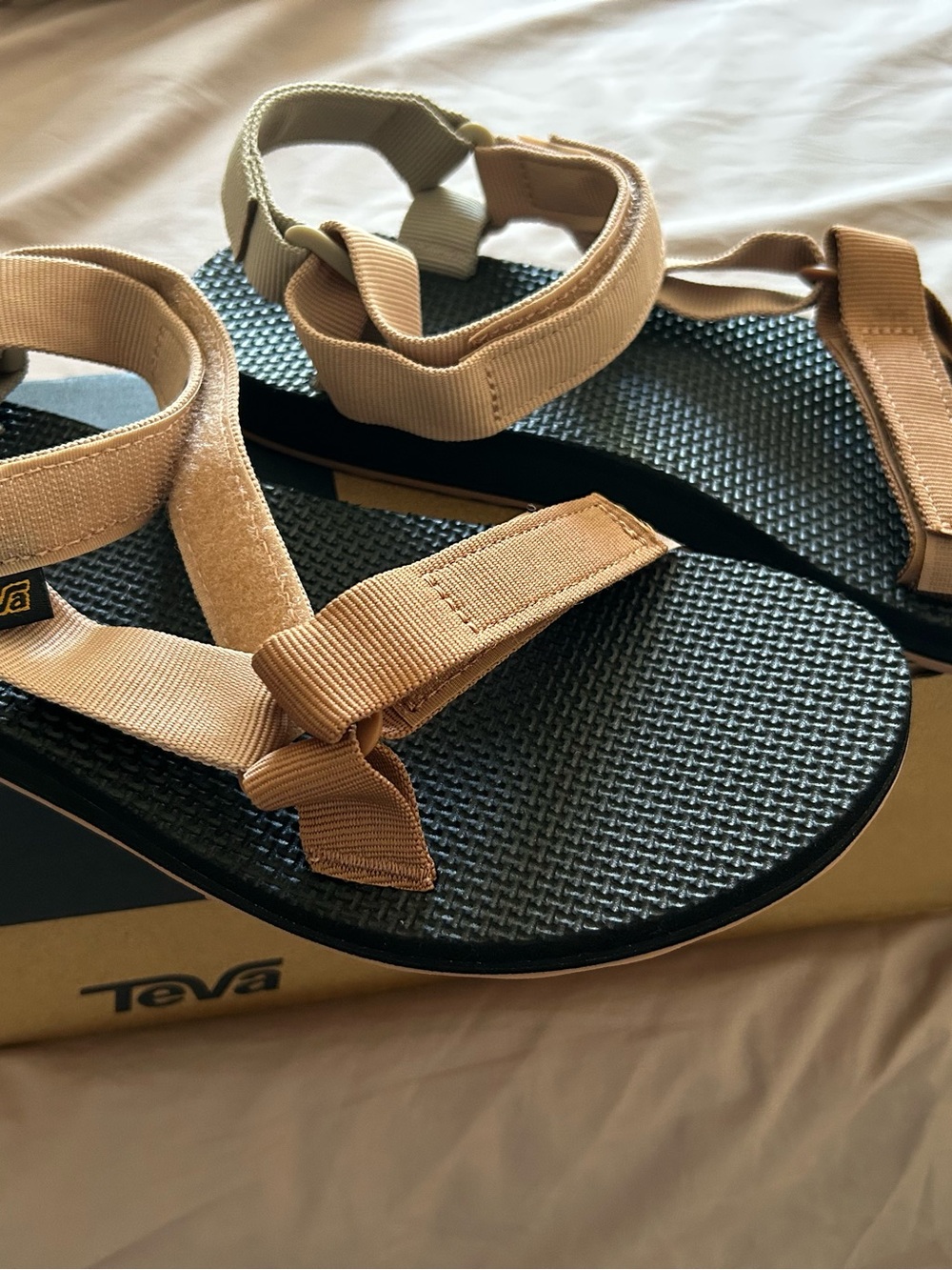 Teva womenโs Strappy Outdoor Sandal in Pink, Tan, Cream